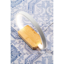 Wielofunkcyjna lampka biurkowa