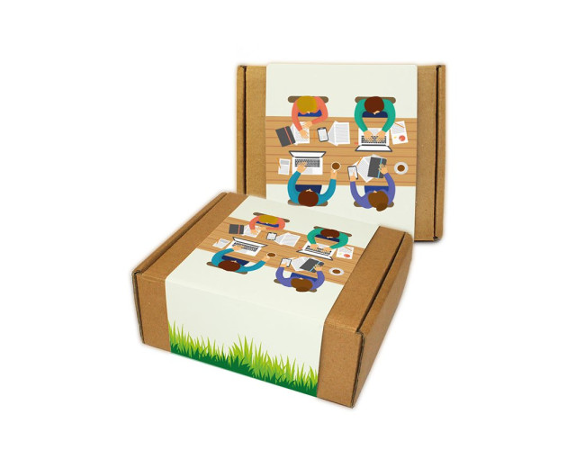 Diorama z logo firmy w LazyStore!