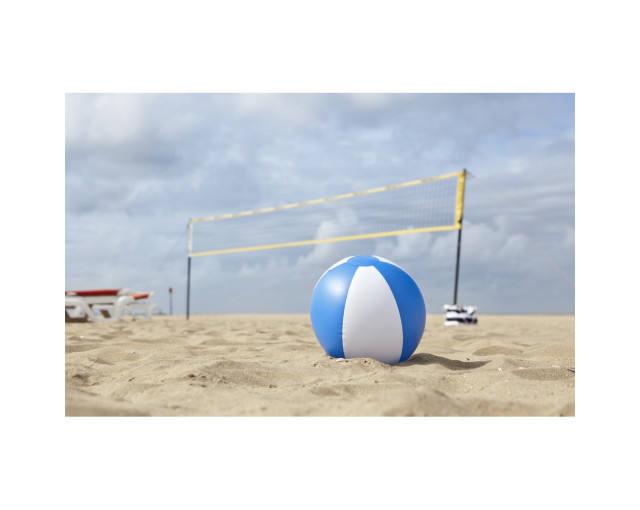 Dmuchana piłka plażowa z logo firmy w LazyStore!