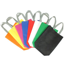 Torba non-woven z logo firmy w LazyStore!