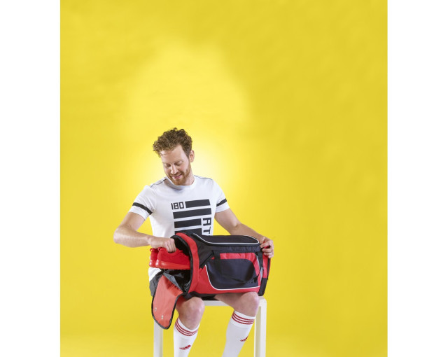 Torba podróżna z logo firmy w LazyStore!