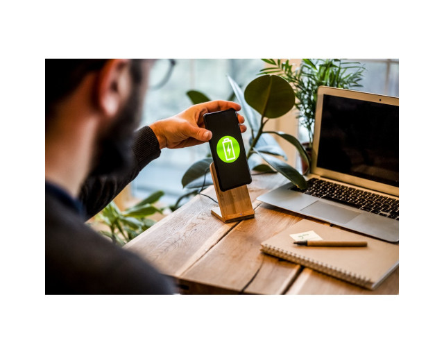 Bambusowa ładowarka bezprzewodowa 10W B'RIGHT, stojak na telefon z logo firmy w LazyStore!