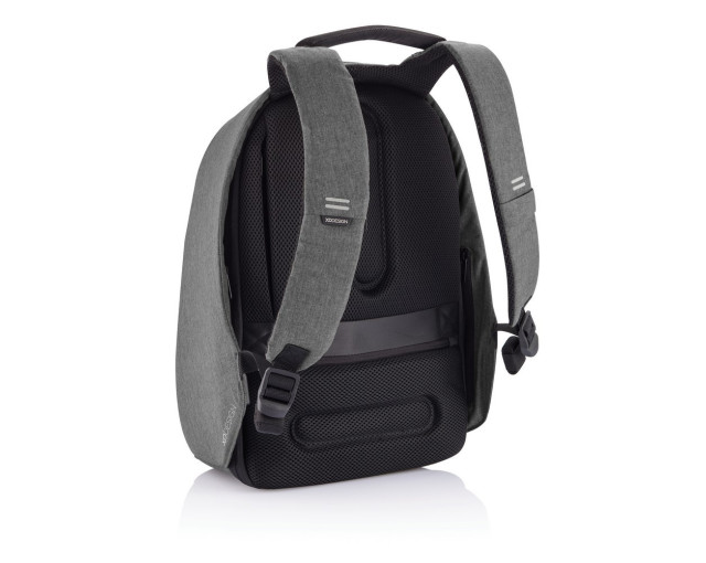 Bobby Hero Regular plecak chroniący przed kieszonkowcami z logo firmy w LazyStore!