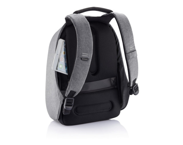 Bobby Hero Regular plecak chroniący przed kieszonkowcami z logo firmy w LazyStore!