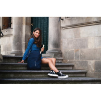Bobby Soft plecak chroniący przed kieszonkowcami z logo firmy w LazyStore!