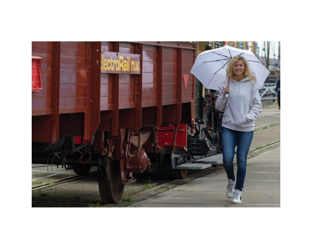 Parasol sztormowy 21" Impact AWARE rPET z logo firmy w LazyStore!