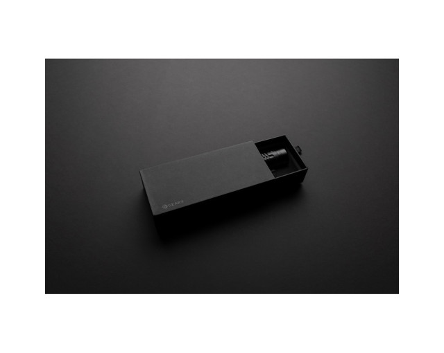 Latarka Gear X, ładowana przez USB z logo firmy w LazyStore!