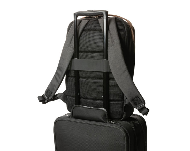 Plecak na laptopa 15.6" Swiss Peak AWARE™ rPET z logo firmy w LazyStore!