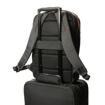 Plecak na laptopa 15.6" Swiss Peak AWARE™ rPET z logo firmy w LazyStore!