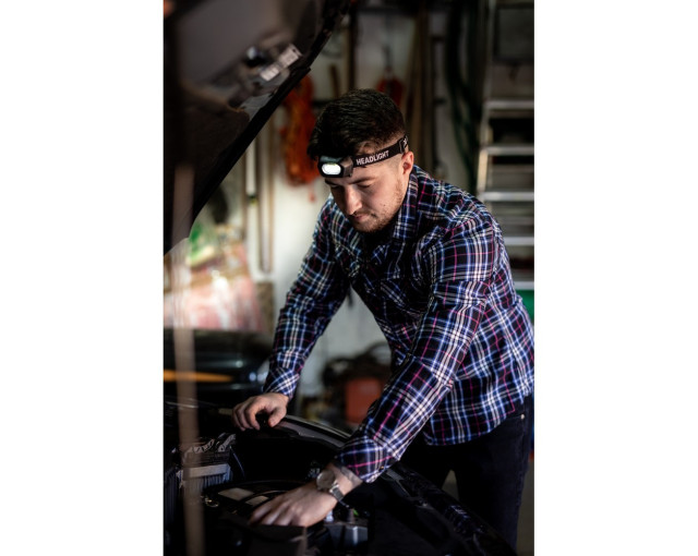Latarka na głowę ze światłem COB z logo firmy w LazyStore!