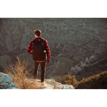 Bobby Explore plecak chroniący przed kieszonkowcami z logo firmy w LazyStore!