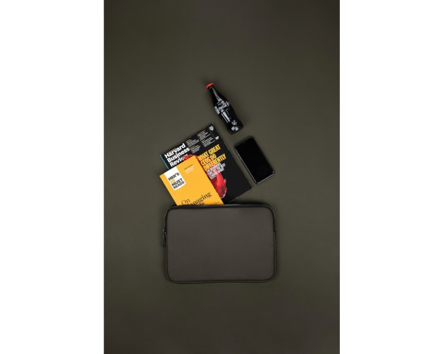 PV501618 | Pokrowiec na laptopa do 17" VINGA Baltimore z logo firmy w LazyStore!