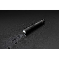 Kieszonkowa latarka Gear X, ładowana przez USB, aluminium z recyklingu z logo firmy w LazyStore!