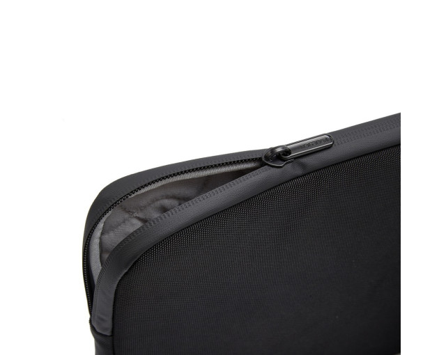 Pokrowiec na laptopa 14" z logo firmy w LazyStore!