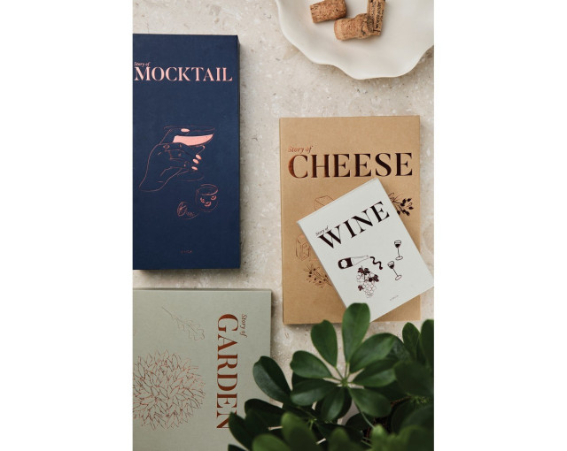 Zestaw do wina VINGA Story of Wine z logo firmy w LazyStore!