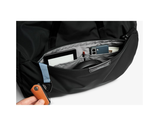 Torba sportowa, podróżna Bellroy z logo firmy w LazyStore!