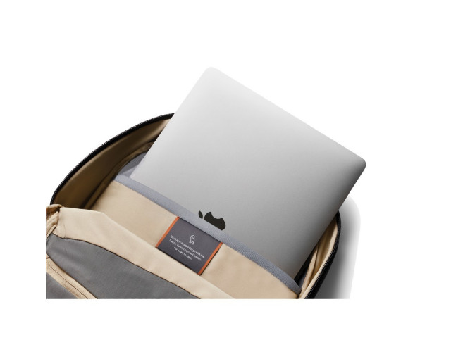 Plecak na laptopa 16" Bellroy Via z logo firmy w LazyStore!