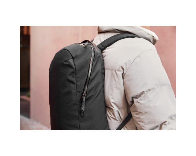 Plecak na laptopa 16" Bellroy Via z logo firmy w LazyStore!