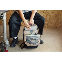 Plecak na laptopa 16" Bellroy Via z logo firmy w LazyStore!
