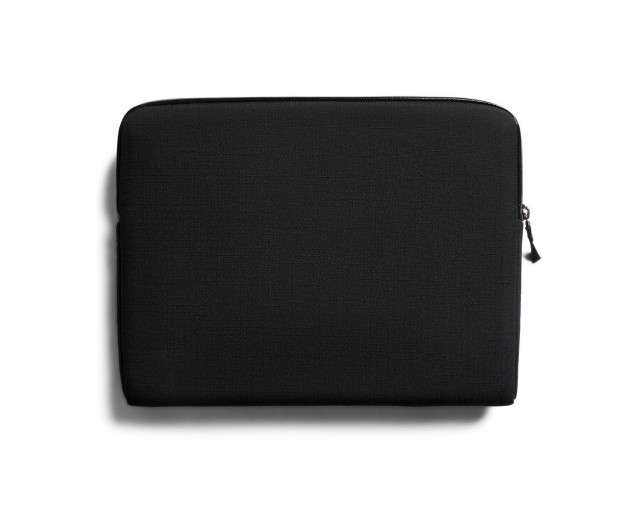 Pokrowiec na laptopa 16" Bellroy z logo firmy w LazyStore!