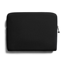 Pokrowiec na laptopa 16" Bellroy z logo firmy w LazyStore!