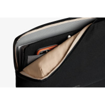 Pokrowiec na laptopa 16" Bellroy z logo firmy w LazyStore!