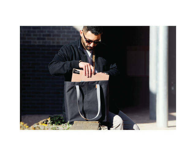 Torba na zakupy Bellroy z logo firmy w LazyStore!