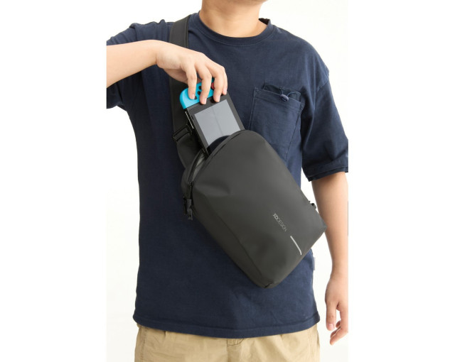 Wodoszczelna torba na ramię, saszetka Urban Sling z logo firmy w LazyStore!