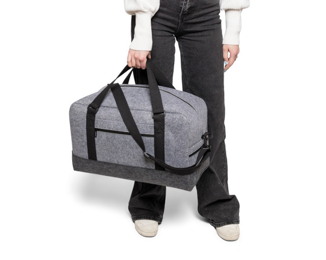 Torba sportowa, podróżna RPET z logo firmy w LazyStore!