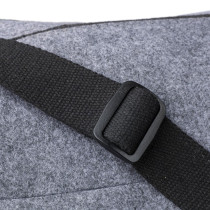 Torba sportowa, podróżna RPET z logo firmy w LazyStore!
