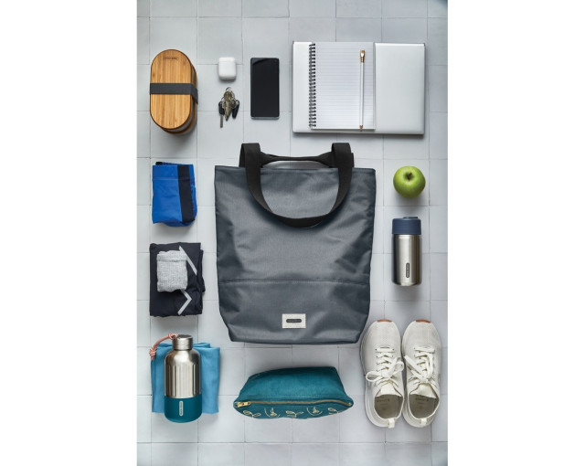 Torba termoizolacyjna Black+Blum z logo firmy w LazyStore!
