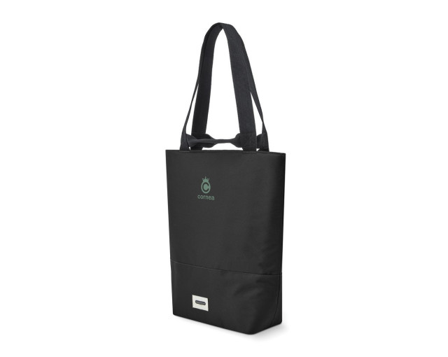 Torba termoizolacyjna Black+Blum z logo firmy w LazyStore!