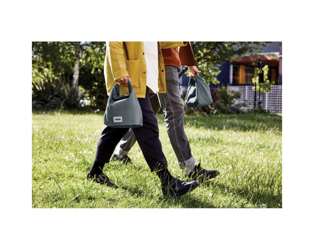 Torba termoizloacyjna Black+Blum z logo firmy w LazyStore!