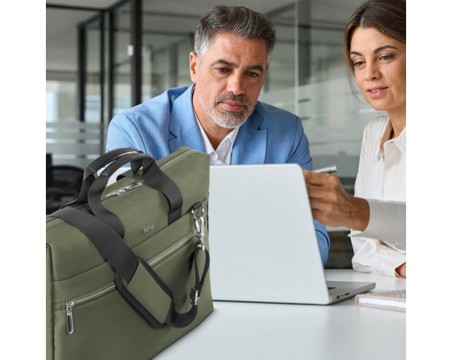 Torba na laptopa 15,6"-16,2" Hama Ultimate z logo firmy w LazyStore!
