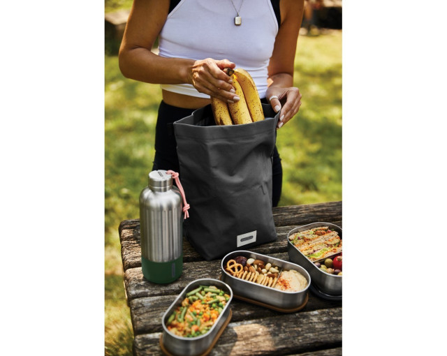 Torba termoizloacyjna Black+Blum z logo firmy w LazyStore!