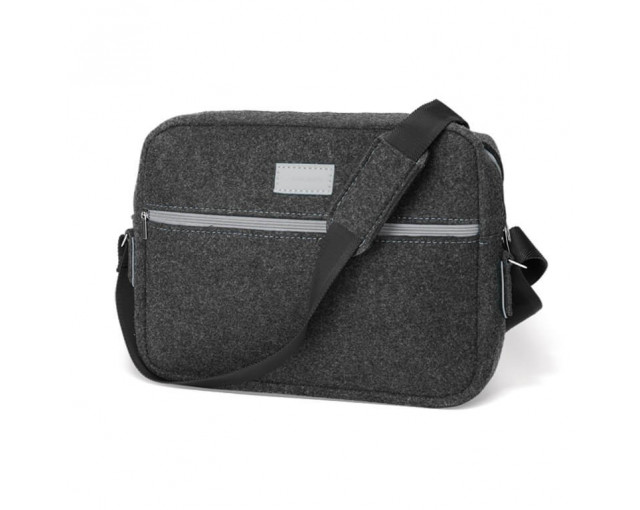Filcowa torba miejska z logo firmy w LazyStore!