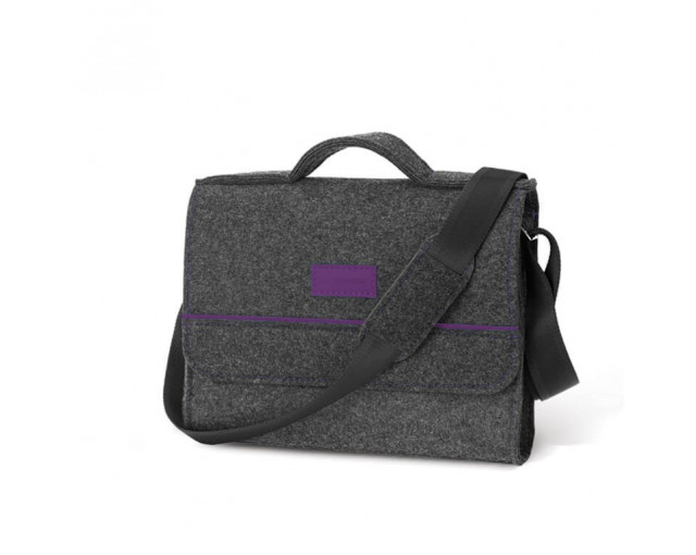 Filcowa torba na laptopa z logo firmy w LazyStore!