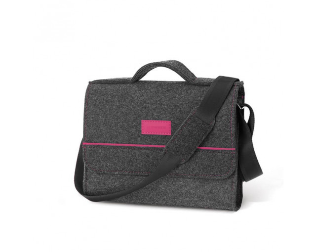 Filcowa torba na laptopa z logo firmy w LazyStore!